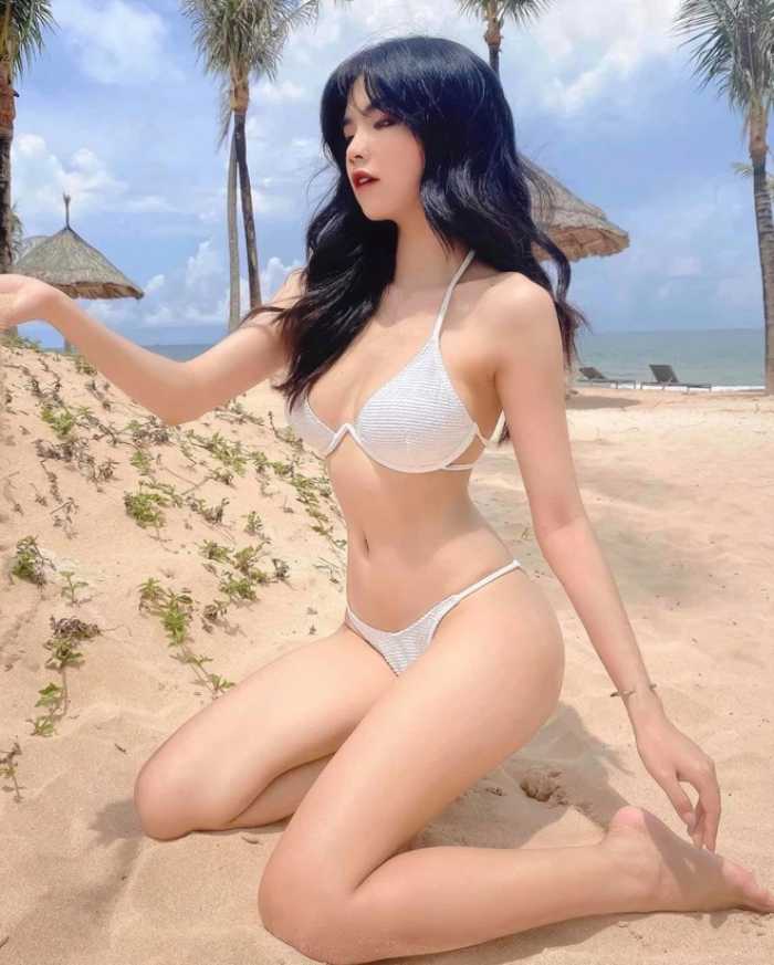 Vẻ đẹp sexy của Mai dora khiến không ít fan bị hút hồn esports Việt